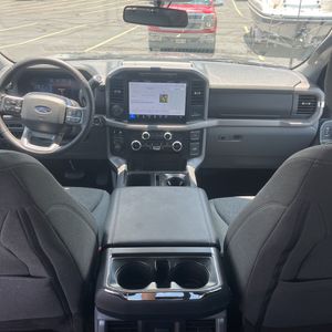صورة مصغرة 36 لـ 2024 FORD F-150 XLT