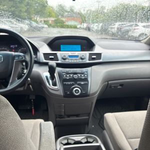 صورة 37 لـ 2011 Honda ODYSSEY EX