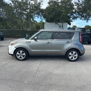 2017 KIA SOUL BASE 照片 3