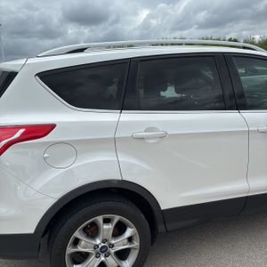 FORD ESCAPE TITANIUM - 9