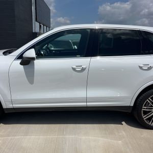 PORSCHE CAYENNE S - 3