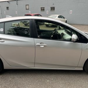 صورة مصغرة 11 لـ 2017 Toyota PRIUS THREE