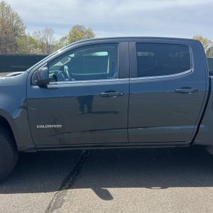 CHEVROLET COLORADO - 4