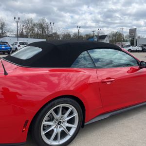 FORD MUSTANG GT PREMIUM - 9