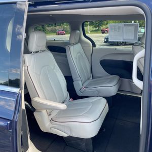 2017 Chrysler PACIFICA LIMITED — фото 35