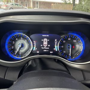 صورة 40 لـ 2025 Chrysler PACIFICA SELECT