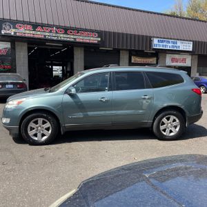 CHEVROLET TRAVERSE LT - 3