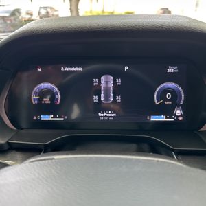 2023 JEEP GRAND CHEROKEE LAREDO — миниатюра 39