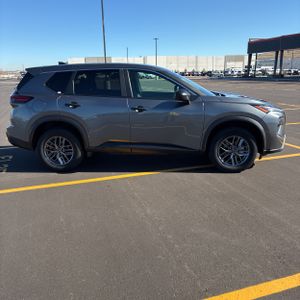 NISSAN ROGUE S INTELLIGENT AWD - 10