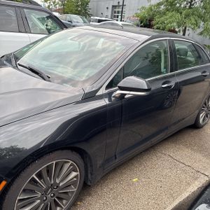 صورة 2 لـ 2015 Lincoln MKZ HYBRID BASE