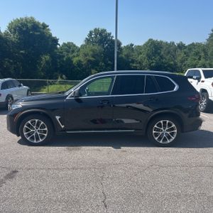 صورة 3 لـ 2025 BMW X5 XDRIVE40I