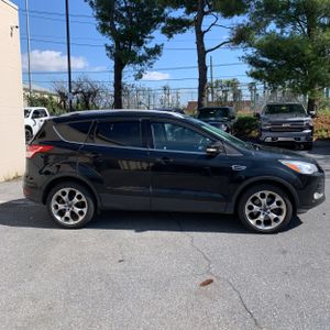 FORD ESCAPE TITANIUM - 10
