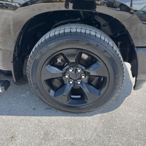 2019 RAM 1500 BIG HORN — миниатюра 20