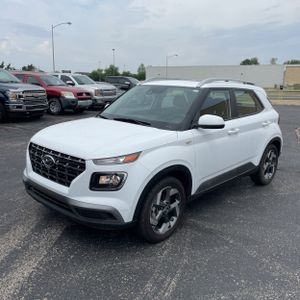 HYUNDAI VENUE - 1