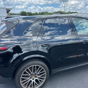 PORSCHE CAYENNE - 9