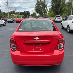 صورة 7 لـ 2015 Chevrolet SONIC LS AUTO