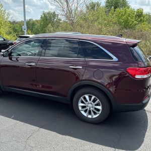 KIA SORENTO LX V6 - 6