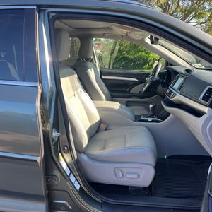 2018 Toyota HIGHLANDER XLE 照片 33