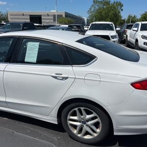 FORD FUSION SE - 6