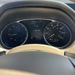 2015 Nissan ROGUE SL — миниатюра 39