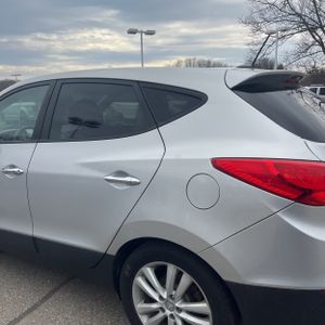 HYUNDAI TUCSON LIMITED - 6