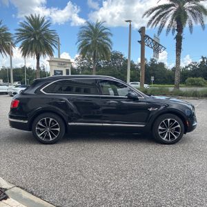 صورة 10 لـ 2019 Bentley BENTAYGA V8