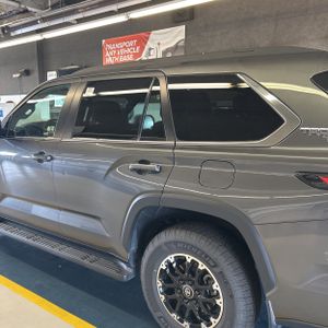 صورة 6 لـ 2026 Toyota SEQUOIA SR5