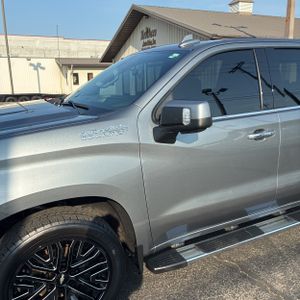 CHEVROLET SILVERADO 1500 HIGH COUNTRY - 2