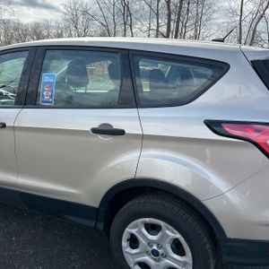 FORD ESCAPE S - 6