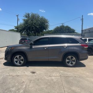 صورة 3 لـ 2017 Toyota HIGHLANDER LIMITED