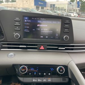 2023 Hyundai ELANTRA SEL — миниатюра 41