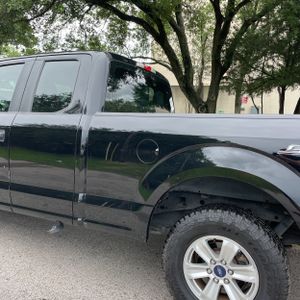 FORD F-150 XL - 6