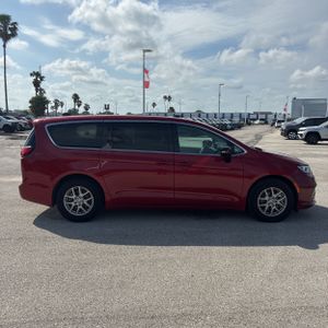 CHRYSLER PACIFICA TOURING L - 10