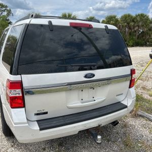 FORD EXPEDITION XLT - 7