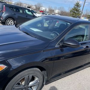 VOLKSWAGEN JETTA SE - 2