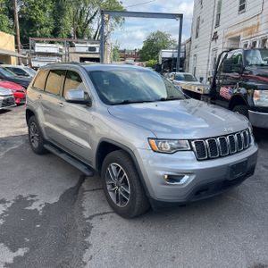 2019 JEEP GRAND CHEROKEE LAREDO E — миниатюра 12