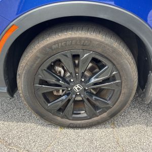 2023 Honda CR-V HYBRID SPORT TOURING thumbnail 17