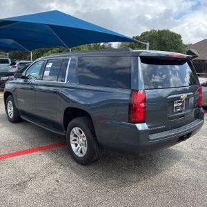 CHEVROLET SUBURBAN LT - 5