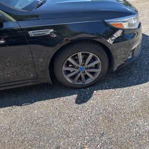 2019 KIA OPTIMA LX — миниатюра 18