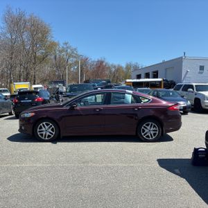 FORD FUSION SE - 3