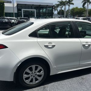 صورة 9 لـ 2025 Toyota COROLLA LE