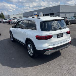 Mercedes-Benz GLB 250 4MATIC - 5