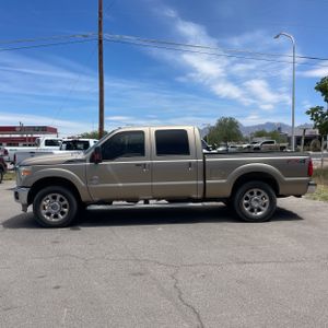 FORD F-250 SUPER DUTY LARIAT - 3