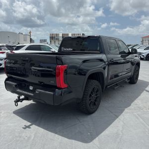 صورة 8 لـ 2025 Toyota TUNDRA SR5