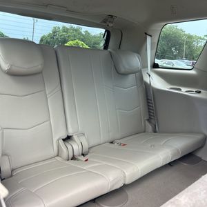 صورة 37 لـ 2017 Cadillac ESCALADE LUXURY