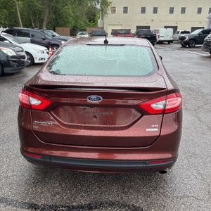 FORD FUSION SE - 7