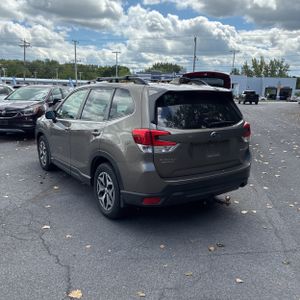صورة 5 لـ 2020 Subaru FORESTER PREMIUM