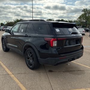 FORD EXPLORER ST-LINE - 5