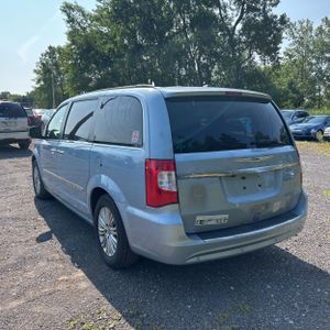 صورة 5 لـ 2016 Chrysler TOWN & COUNTRY TOURING-L