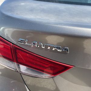 2014 Hyundai ELANTRA SE — миниатюра 23